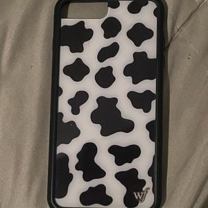 WILDFLOWER IPHONE 8 COW PRINT CASE